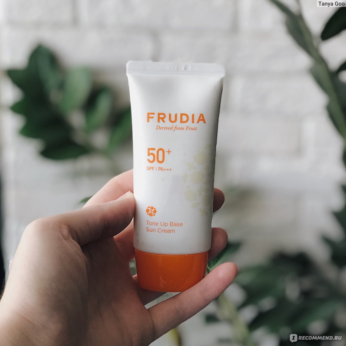 Солнцезащитный крем Frudia Солнцезащитная крем основа SPF50 PA Tone