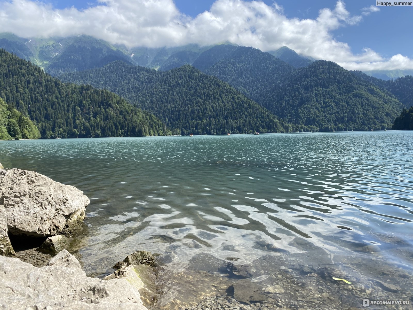 озеро рица под водой