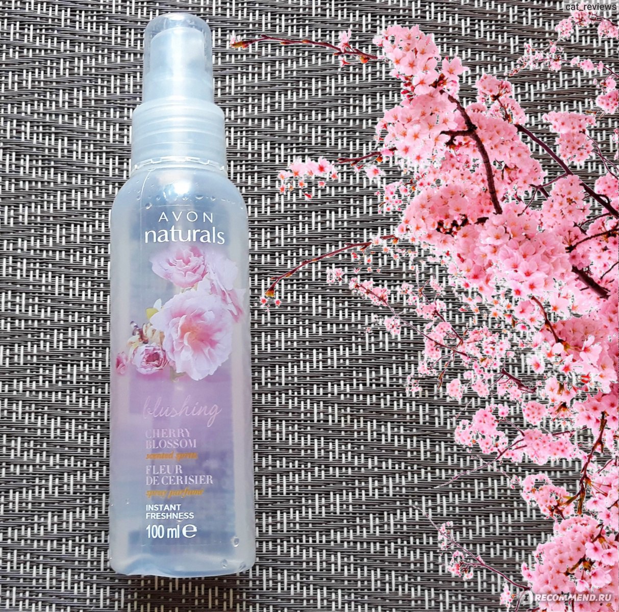 Освежающий спрей для волос для ежедневного ухода цветущая сакура