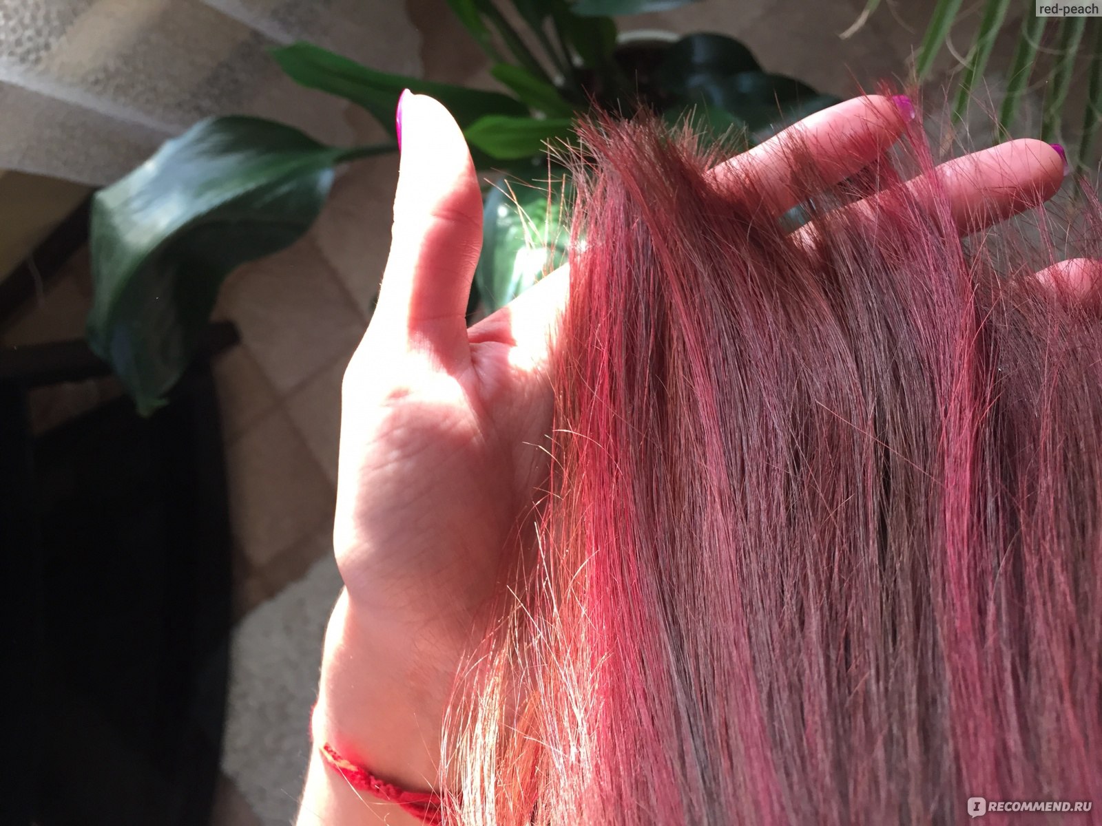 Нужно ли обесцвечивать волосы перед покраской в красный цвет