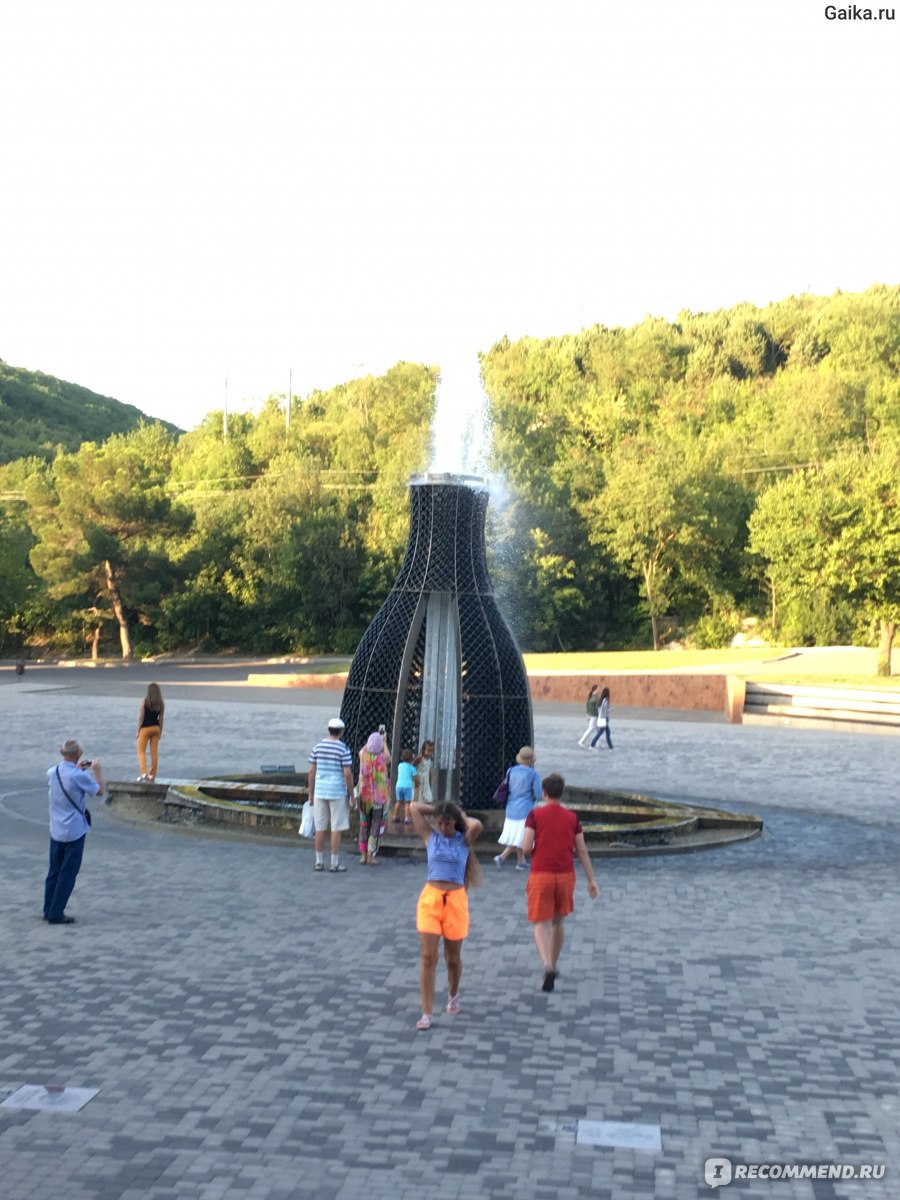 Анапа абрау дюрсо экскурсия фото Россия п.Абрау-Дюрсо, Краснодарский край - "Где то в горах притаился райский уго