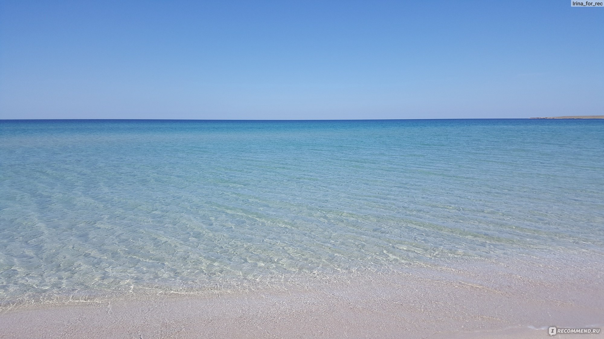 Безмолвное море лазурное море. Жемчужина степи Оленевка. Оленёвка Крым Жемчужина степи. Жемчужина степи Оленевка пляж. Жемчужина степи, село Оленевка.