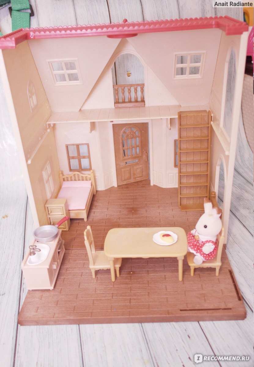 Sylvanian Families Дом Марии - «Отличный стартовый набор Sylvanian Families  по выгодной цене. Дочка в восторге! Покажу чем я его дополнила и сравню со  стоимостью покупки отдельно дома, мебели и фигурок.» | отзывы