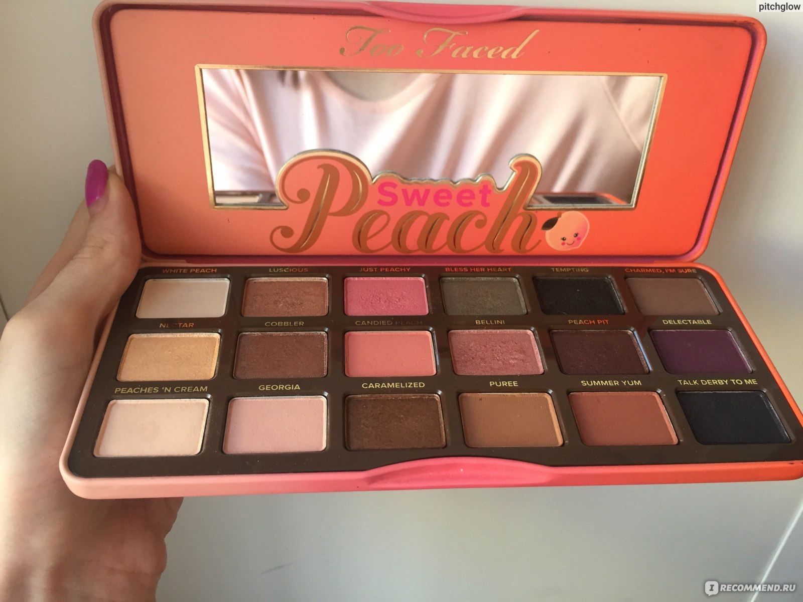 Sweetpeach77. Too faced розовая палетка. Палетка Sweet Peach Biy. Палетка too faced Sweet Peach свотчи. Палетка теней с персиком на упаковке.