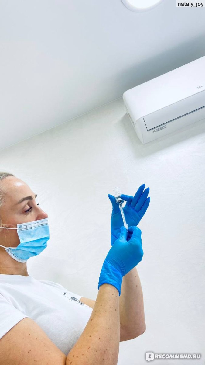 Введение ботокса под кожу 4 буквы. Коррекция мимических морщин. Ботокс шприц. Инъекции диспорта. Уколы красоты.