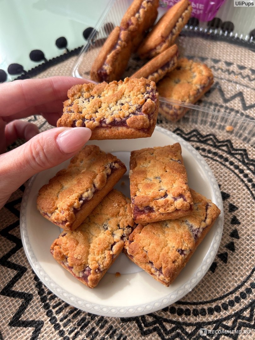 Печенье сахарное Lucky Days Сдобные палочки с джемом из черной смородины -  «🍬 Вкусное мягкое печенье с черной смородиной. Покупаю его несчитанное  количество раз» | отзывы