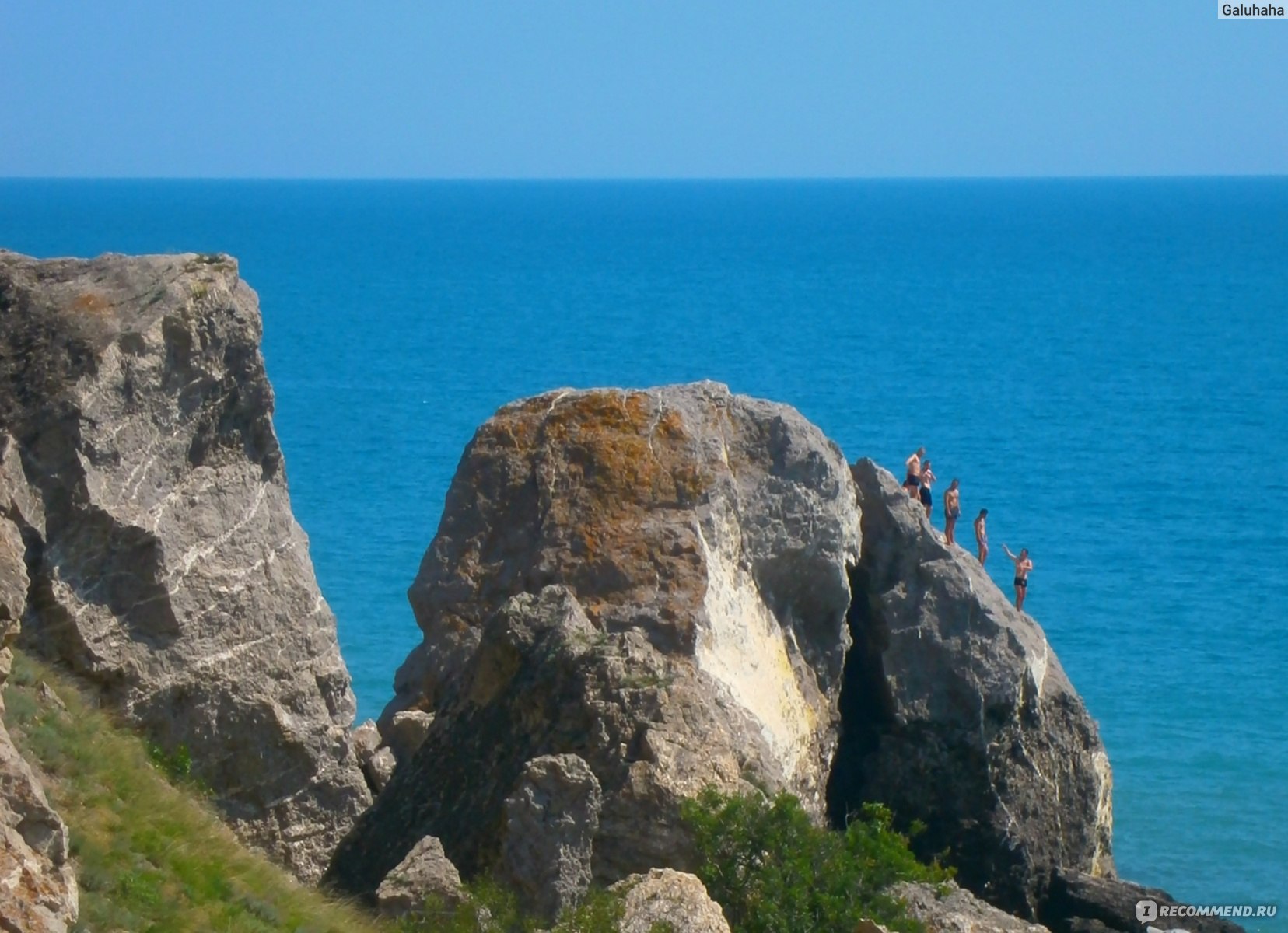 Гора Алчак в Судаке скульптуры