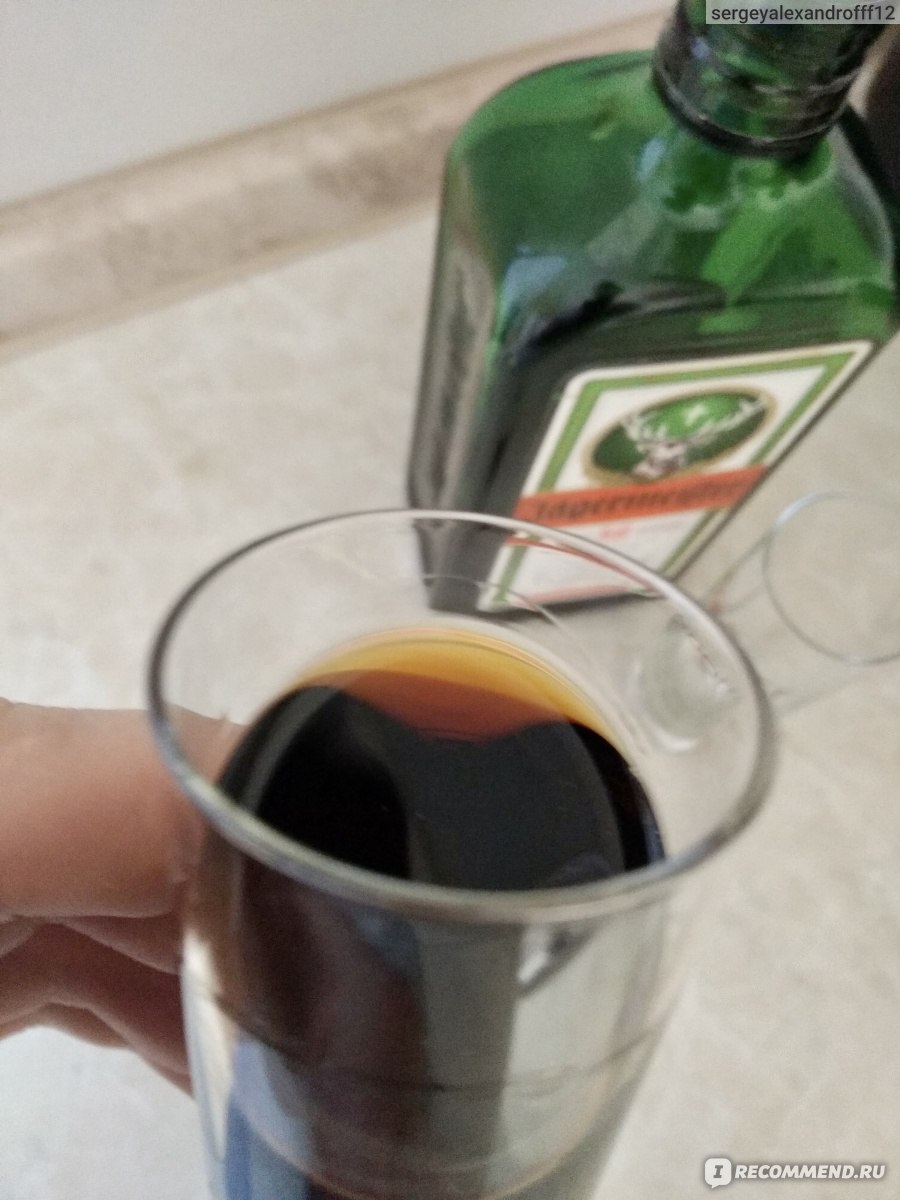 Ликер Mast-Jagermeister AG Jagermeister - ««JÄGERMEISTER» - вкус на  любителя. Я добавляю его в чай и кофе - получается здорово!» | отзывы