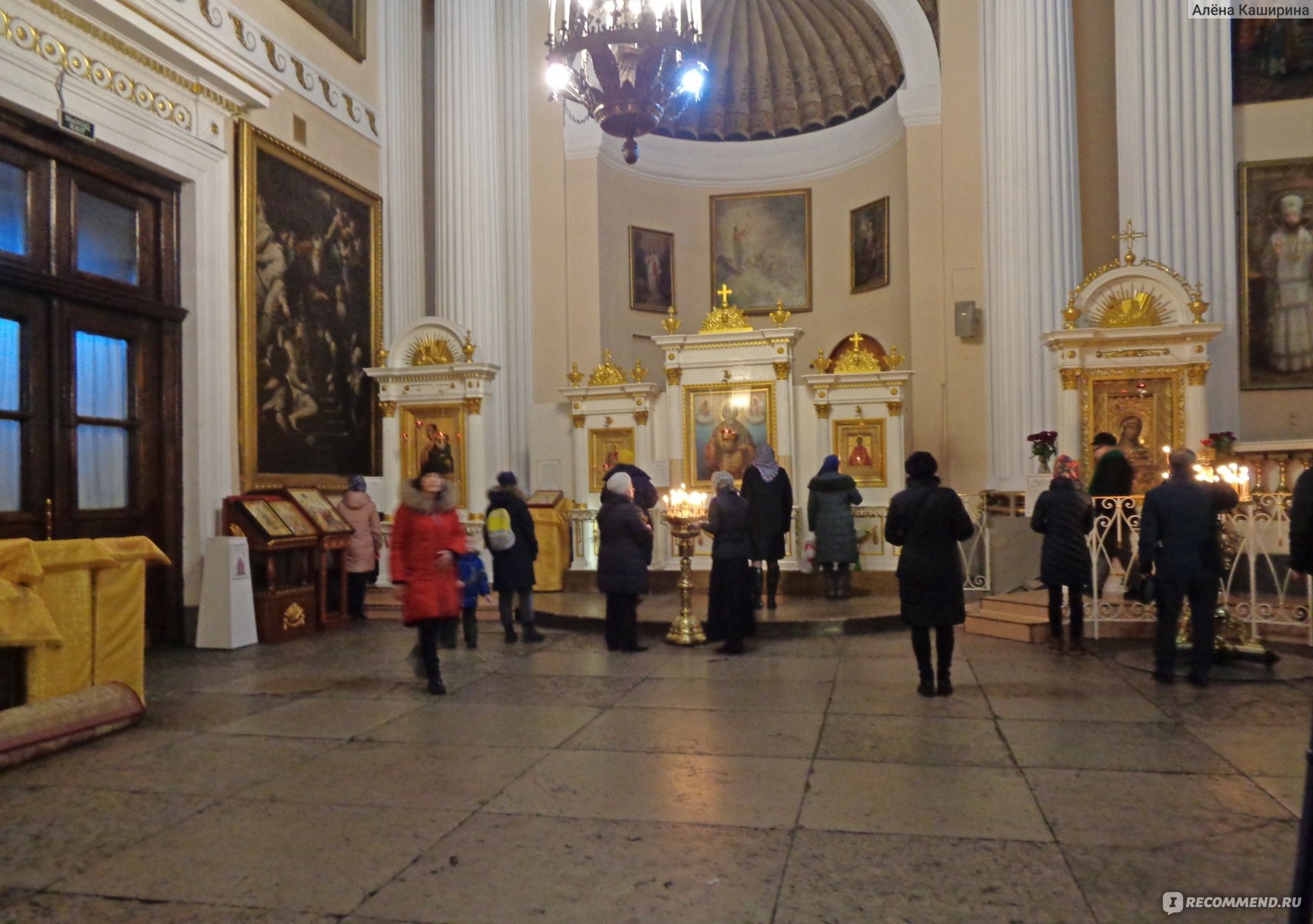 Духовская Церковь Александро-Невской Лавры внутри