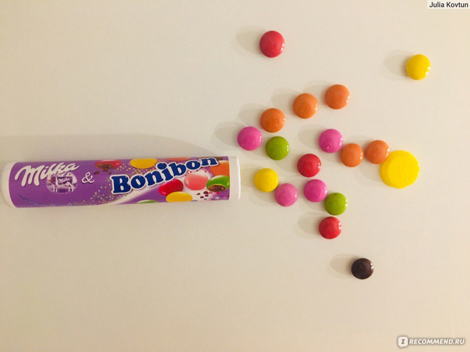 Шоколадное драже Milka Bonibon