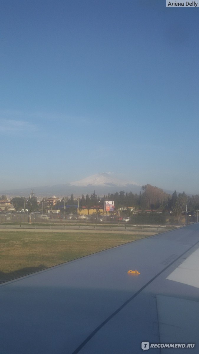 Вид на вулкан Этна с самолёта 