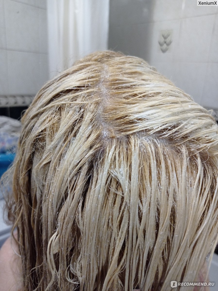 Волосы во время обесцвечивания