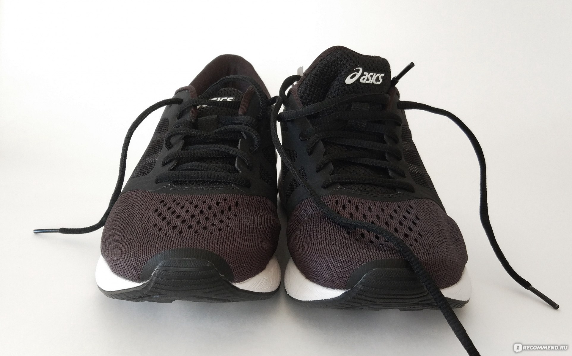 Asics roadhawk t7d7n discount 9093