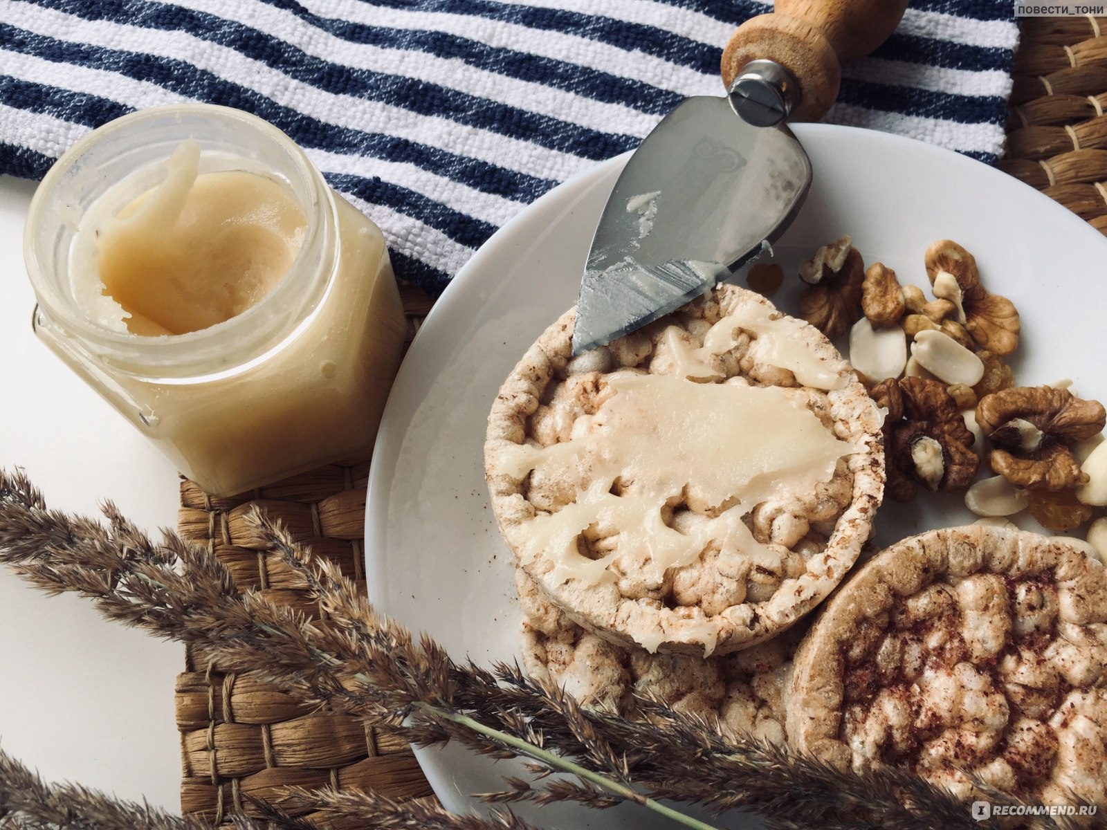 Хлебцы с арахисовой пастой и бананом