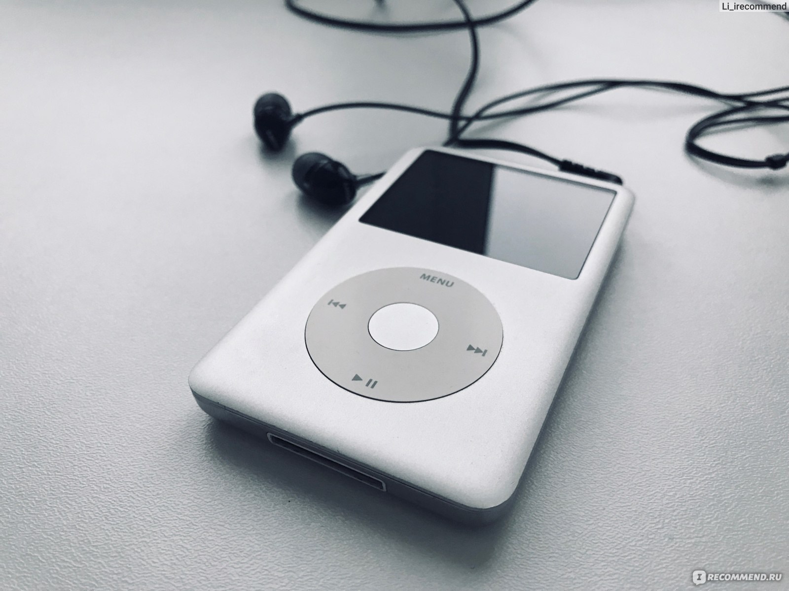 MP3-плеер Apple iPod Classic - «ВЕЧНАЯ КЛАССИКА: 10 лет моему айподу,  миллионы прослушиваний музыки, 160 GB удовольствия #foreverlove?» | отзывы