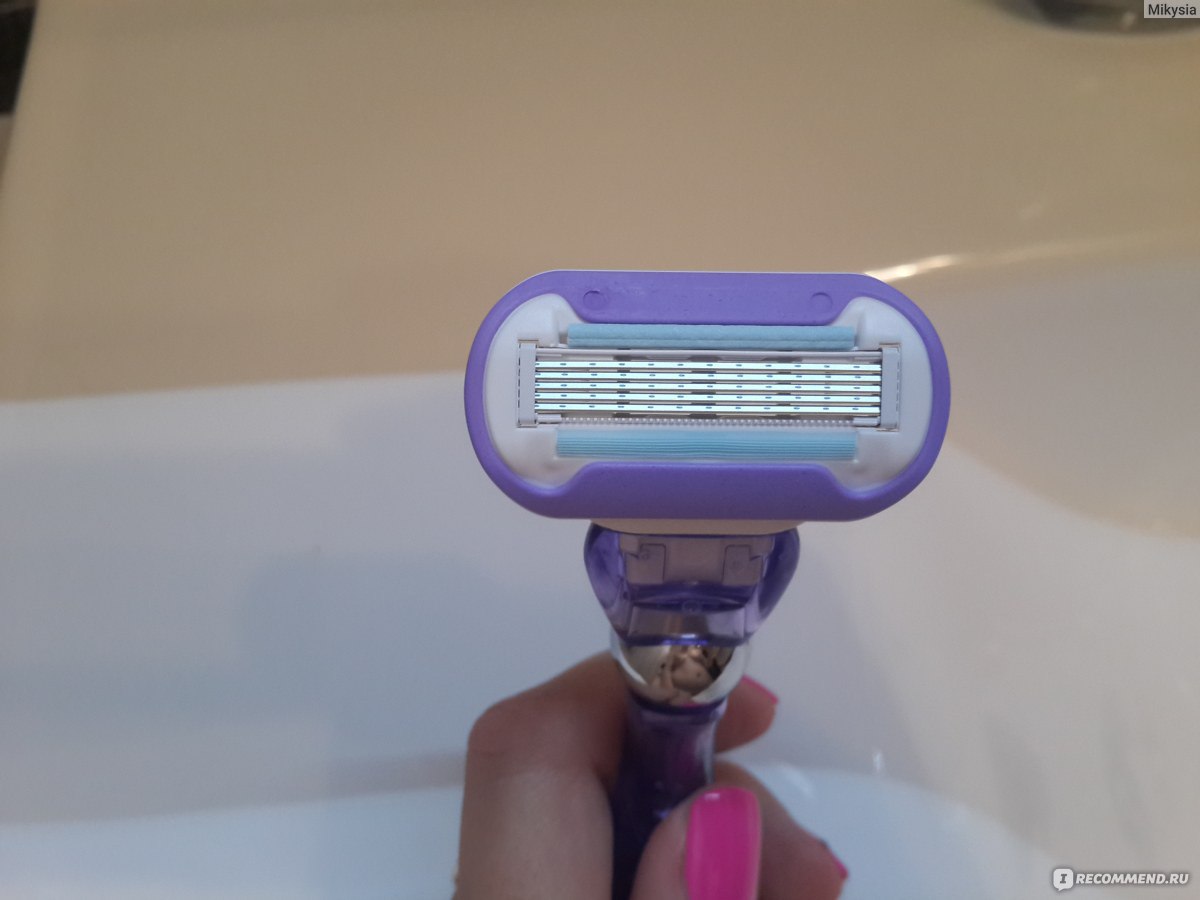 Станок для бритья gillette venus swirl с 1 сменной кассетой