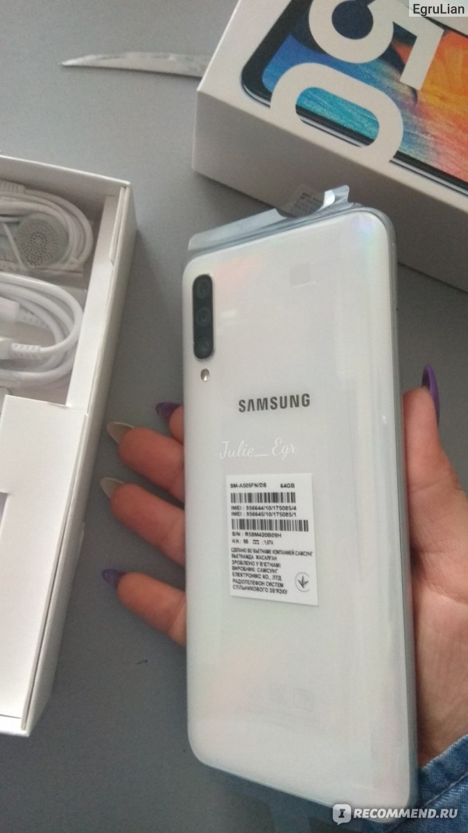 Смартфон Samsung Galaxy A50 - «ОБНОВЛЕНИЕ 2022! Самсунг А 50 (2019 года  выпуска) достоин ли внимания... Максимально подробно опишу характеристики и  свое мнение спустя год использования этой модели» | отзывы