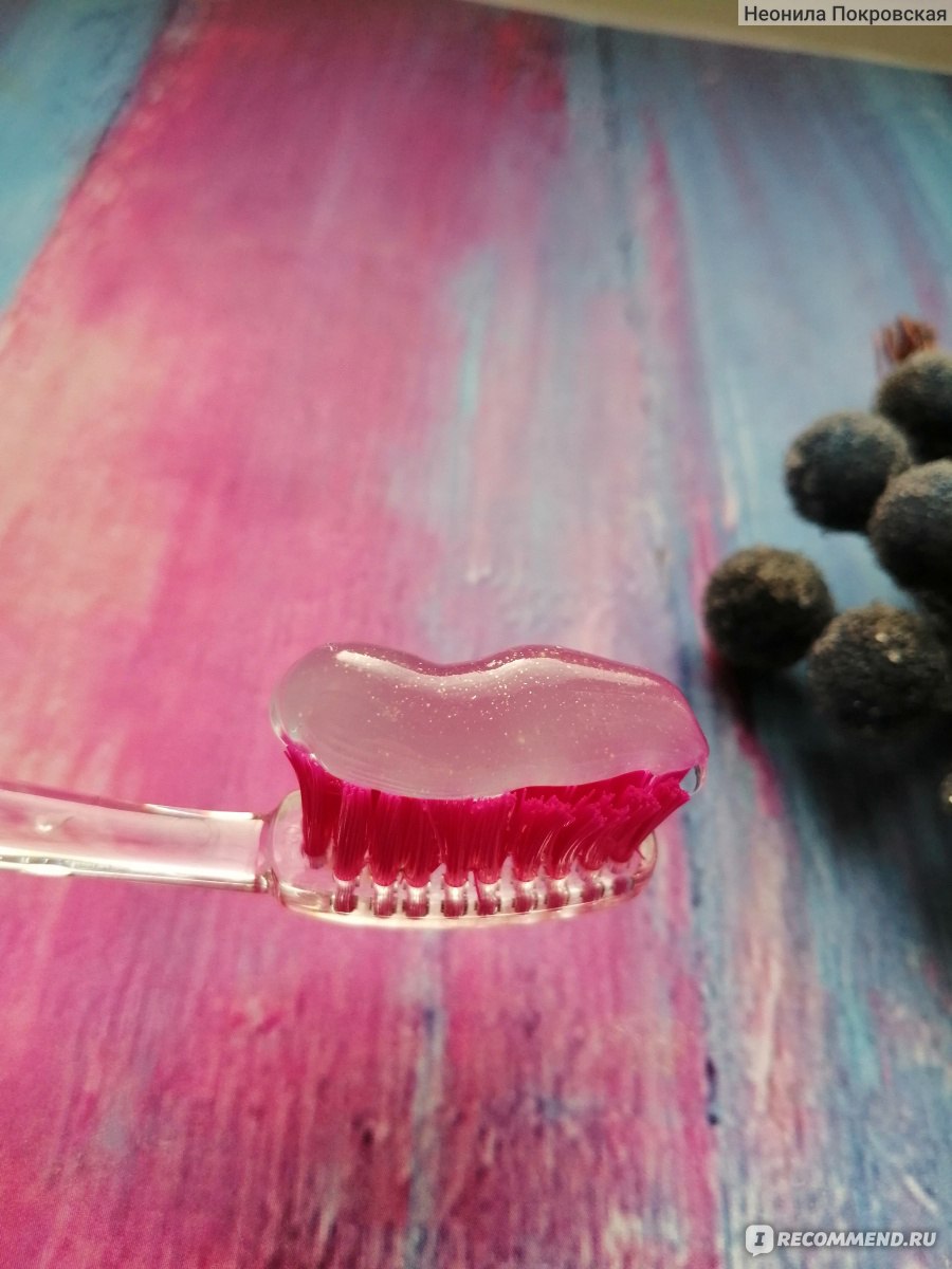 Зубная паста CloseUp "Леденящий эвкалипт"
