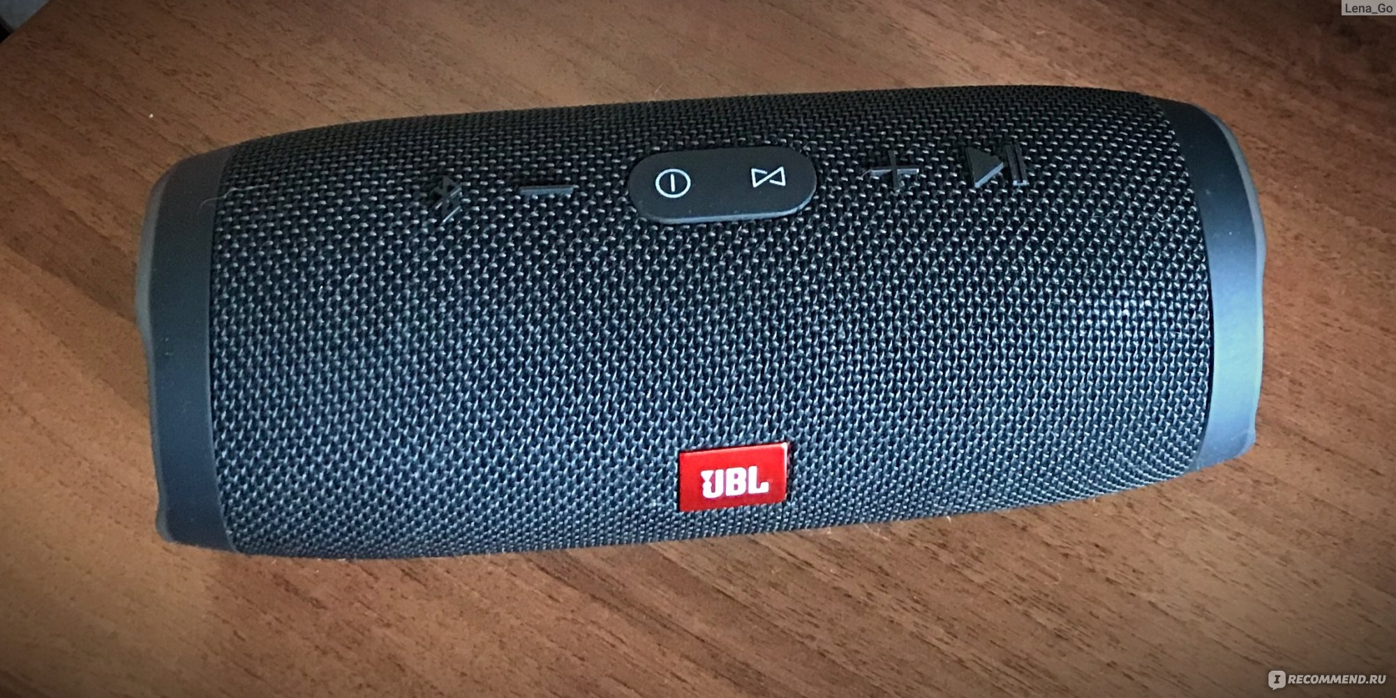 Портативная колонка JBL Charge 3 - «Неубиваемая вещица, хорошее качество,  отличный звук, незаменима в походных условиях и дома.» | отзывы