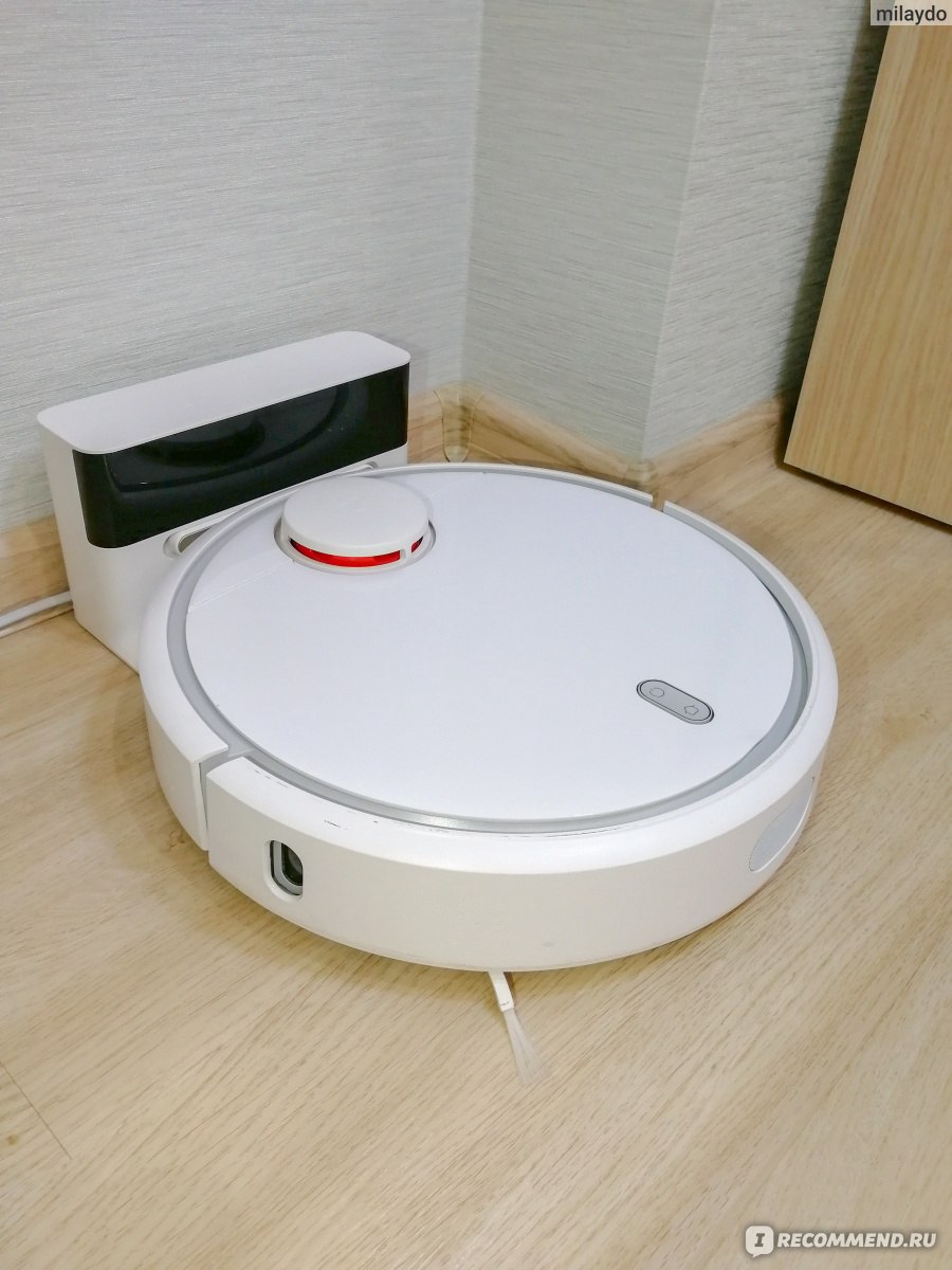 Робот-пылесос Xiaomi Mi Robot Vacuum Cleaner - «А кто убирается у вас дома?  Маленькая горничная на колесиках в помощь любой современной женщине! +  видео-пример ругающегося пылесоса» | отзывы