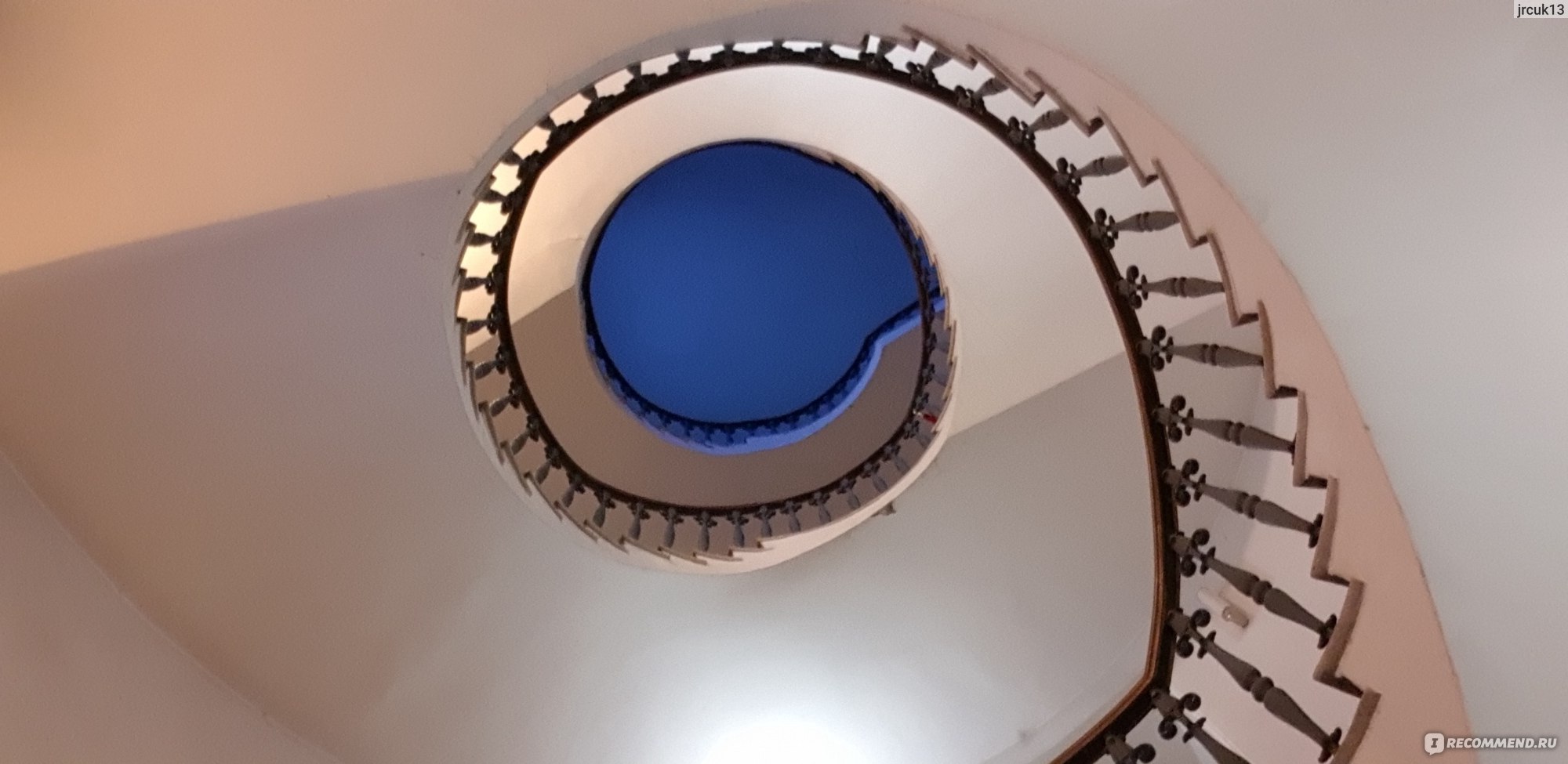 Интересные лестницы в Санкт-Петербурге
