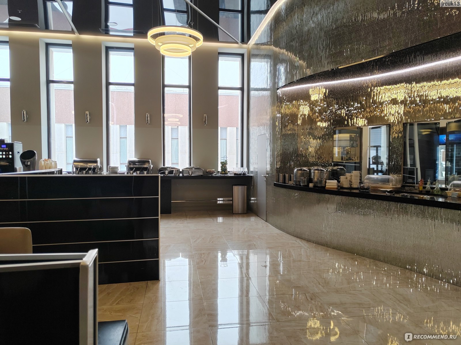 Бизнес-зал Business Lounge в аэропорту Пулково г. Санкт-Петербург  фото