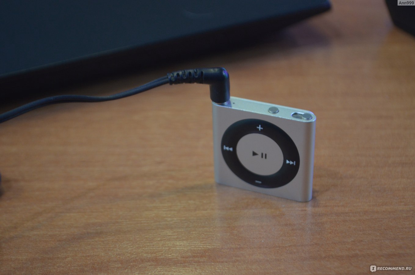 MP3-плеер Apple iPod shuffle - «Маленький делец, удалец, молодец. История о  возвращении» | отзывы