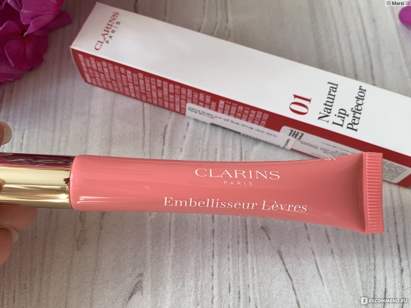 Natural lip perfector блеск для губ clarins. Clarins Lip Perfector 08. Clarins natural Lip Perfector 17. Clarins Lip Perfector 19. Кларанс лип перфектор 01.