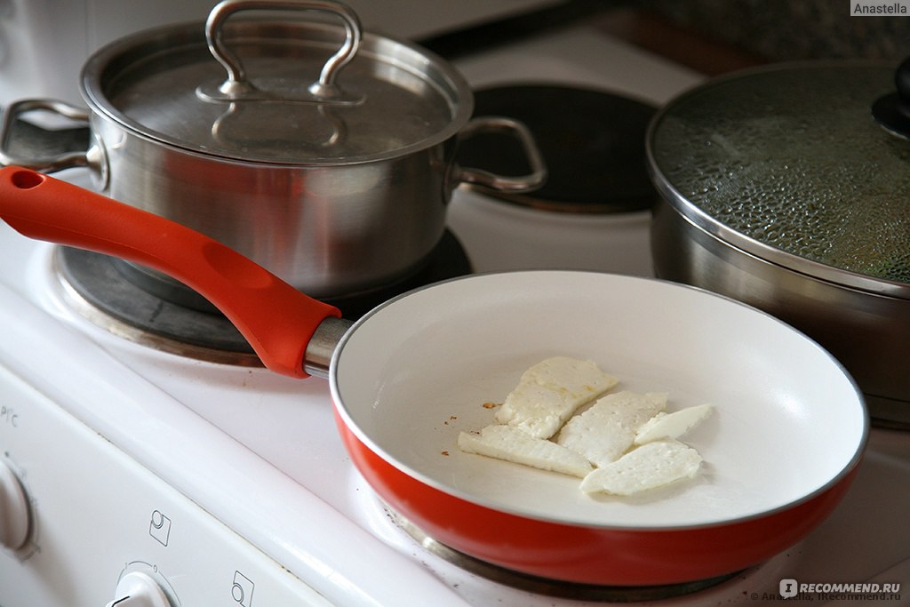 Сковорода Fissman SIMPATICO 20x4,0 см для жарки, с лопаткой для переворачивания пищи, алюминий с керамическим антипригарным покрытием фото