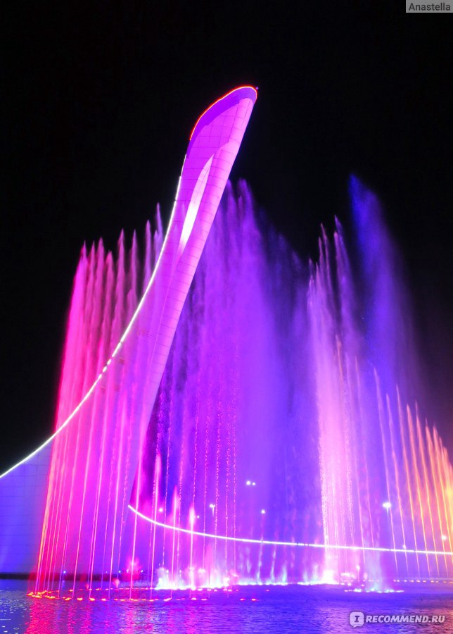 Олимпийский парк сегодня поющие фонтаны. Шоу фонтанов Адлер Олимпийский парк. Парк Сочи Ривьера поющий фонтан. Поющие фонтаны в Адлере Сочи парк. Шоу фонтанов Сочи Олимпийский парк расписание.