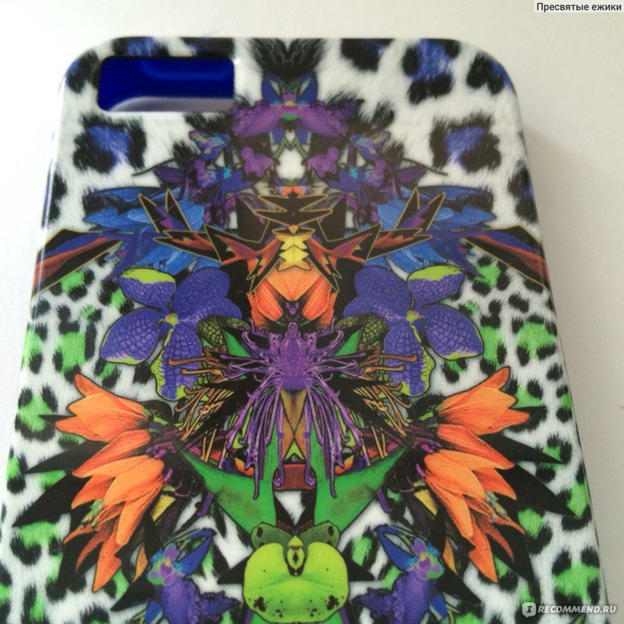 Чехол для мобильного телефона Just Cavalli Leopard Flower Cover для iPhone  5 (фиолетовый) - «Отличное качество + яркий дизайн» | отзывы