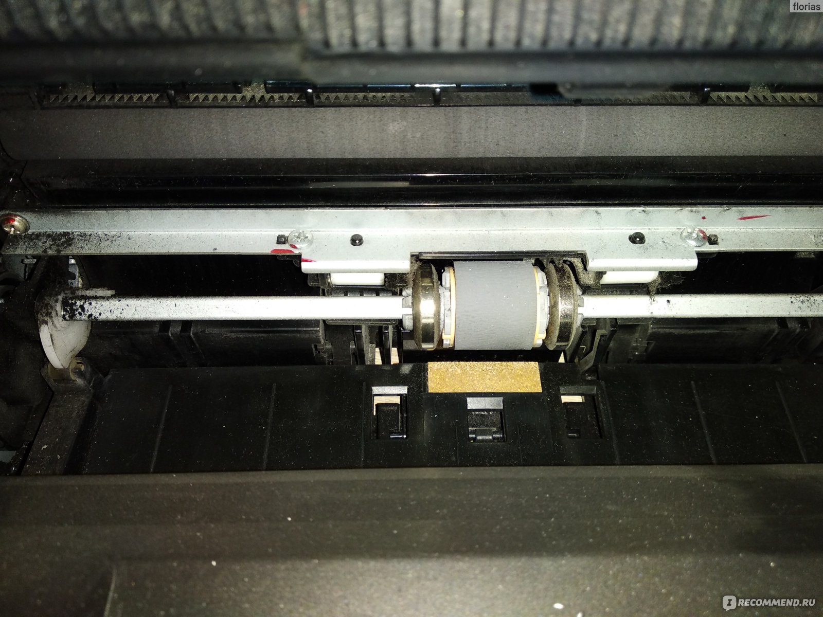 Датчик бумаги canon. Ролик захвата в принтере Samsung. Механизм захвата бумаги принтер самсунг мл1710. L200 Epson не захватывает бумагу. Canon 610 ролик захвата.