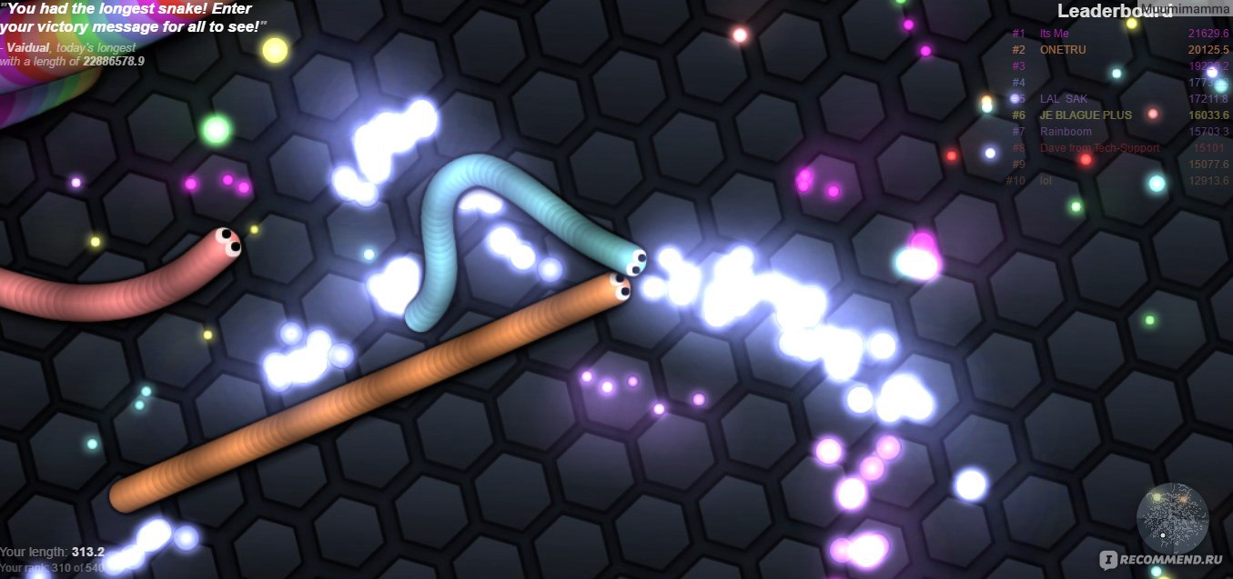 Сайт Slither.io - «Браузерная онлайн игра Slither.io не впечатлила меня на  столько, чтобы я захотела скачать ее, а не играть на сайте. Я пробовала  разные тактики поведения в игре, мне удалось сменить