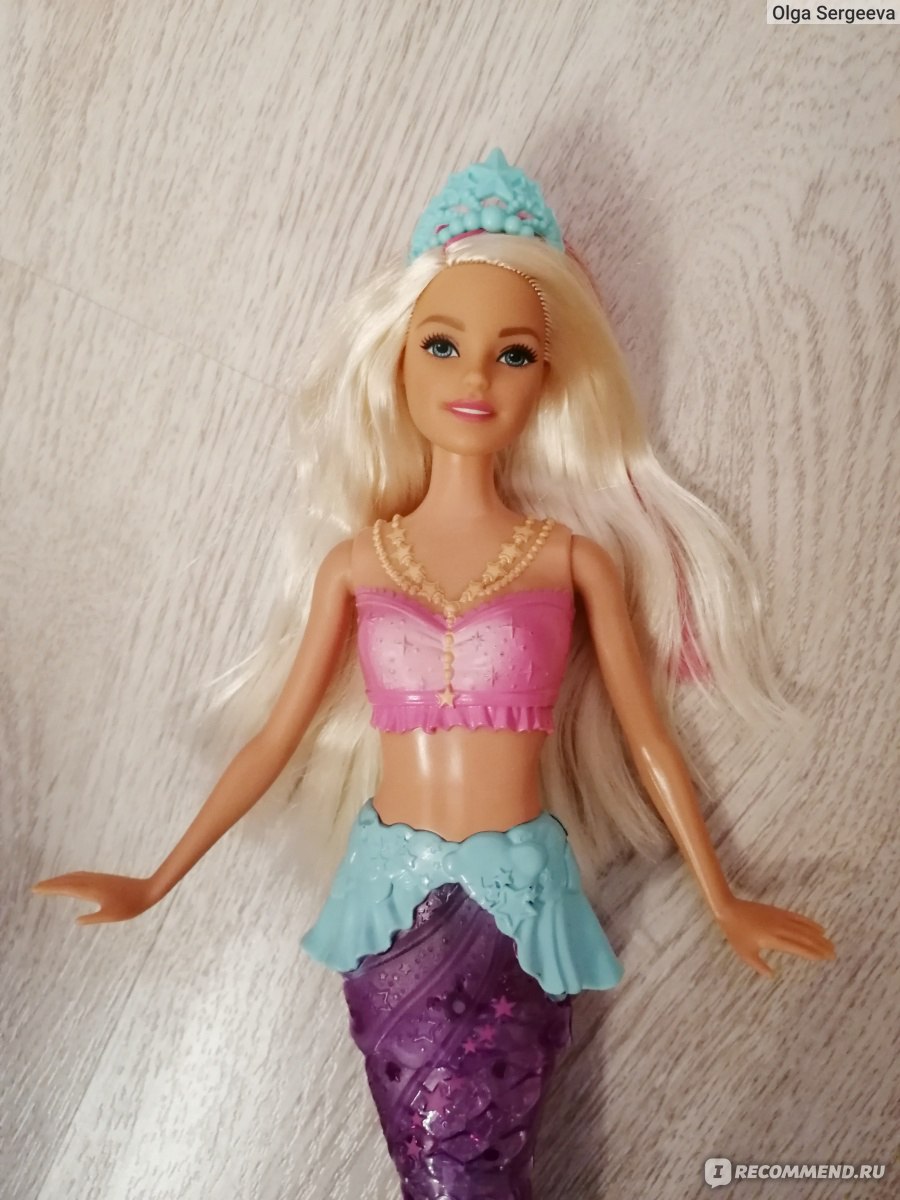 Mattel Кукла Barbie Dreamtopia Сверкающая (Мерцающая) русалочка - «После  первого заплыва, наша русалка оказалась сухопутной! Разочарование для  ребёнка, зря выкинутые на ветер деньги за бракованную игрушку - Mattel  Кукла Barbie Dreamtopia Сверкающая (