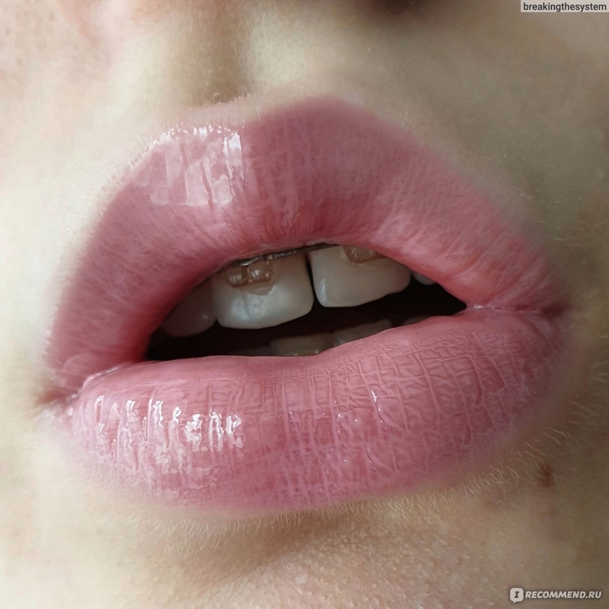 Прозрачный блеск для губ с эффектом мокрых губ
