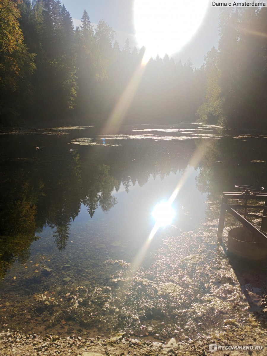 Радоновые озеро под водой