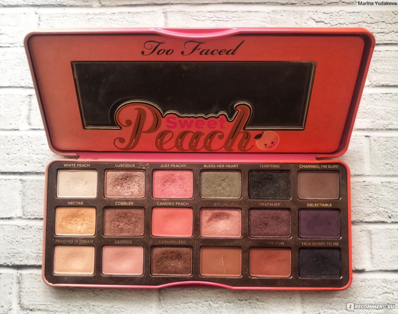 Pinku palette 18. Палетка Sweet Peach. Палетка с персиком too faced. Too faced Peach палетка теней. Палетка Peach too faced.