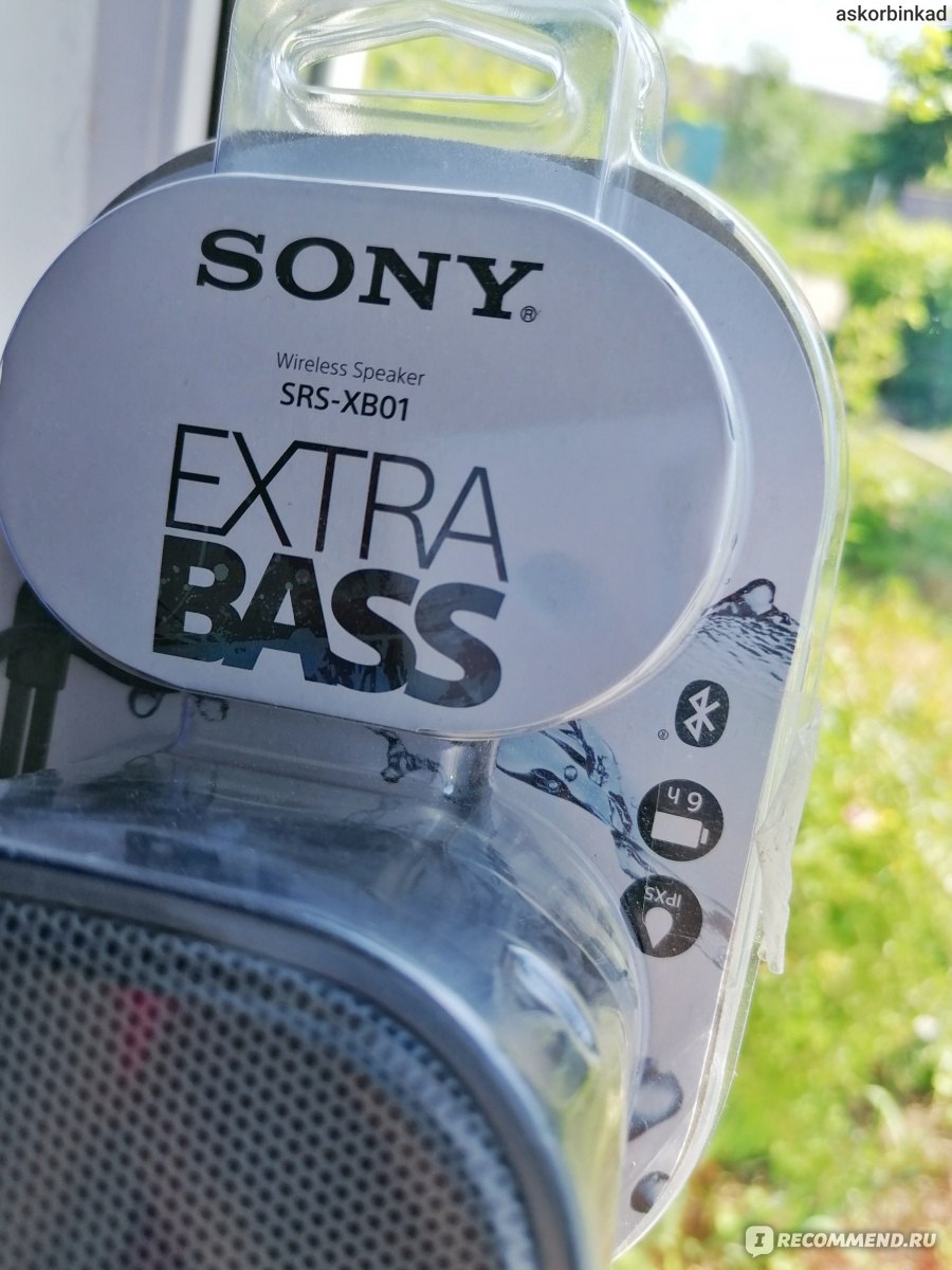 Портативная колонка Sony XB01 Extra Bass - «Максимум пара часов хорошего  звучания. Отлично звучит в помещении, но не подойдёт для улицы. ЗАТО ЕСТЬ  БАСЫ 😄» | отзывы