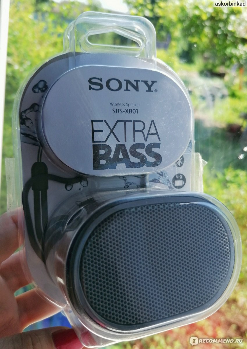 Портативная колонка Sony XB01 Extra Bass - «Максимум пара часов хорошего  звучания. Отлично звучит в помещении, но не подойдёт для улицы. ЗАТО ЕСТЬ  БАСЫ 😄» | отзывы