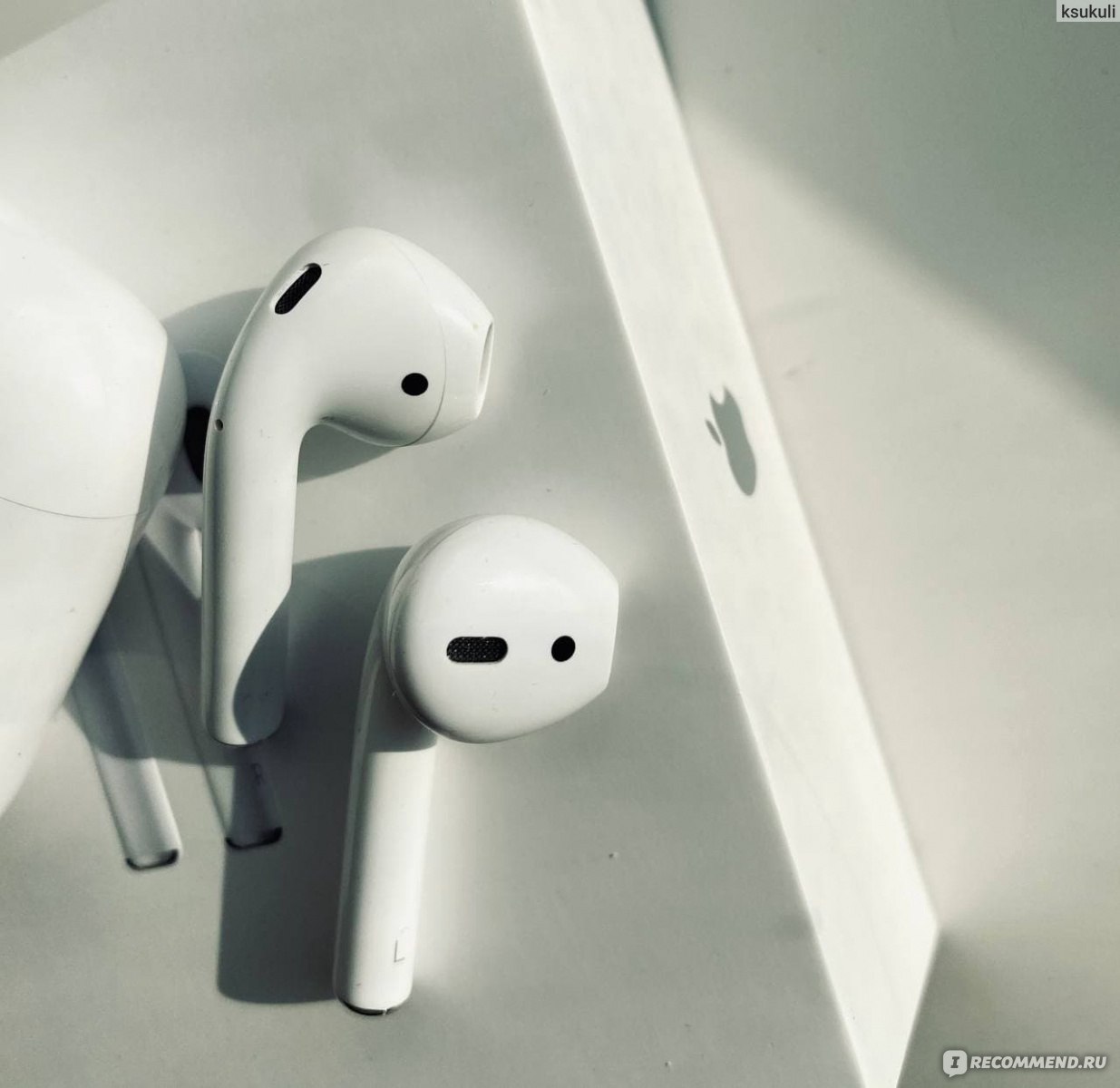 Наушники Apple Airpods 2 - «Все о моем опыте использования! Как найти  наушники, если вы их потеряли? Стоят ли AirPods своих денег? Какие фишки  самые классные?» | отзывы