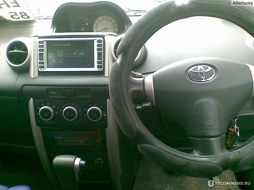 Toyota Ist - 2007 фото