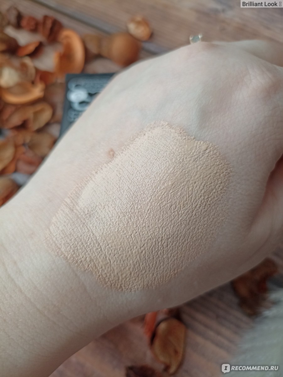 праймер 87217 ив роше. скатывается тональный крем. тональник для лица. тональный крем ложится. тональник на шелушащуюся кожу нос.