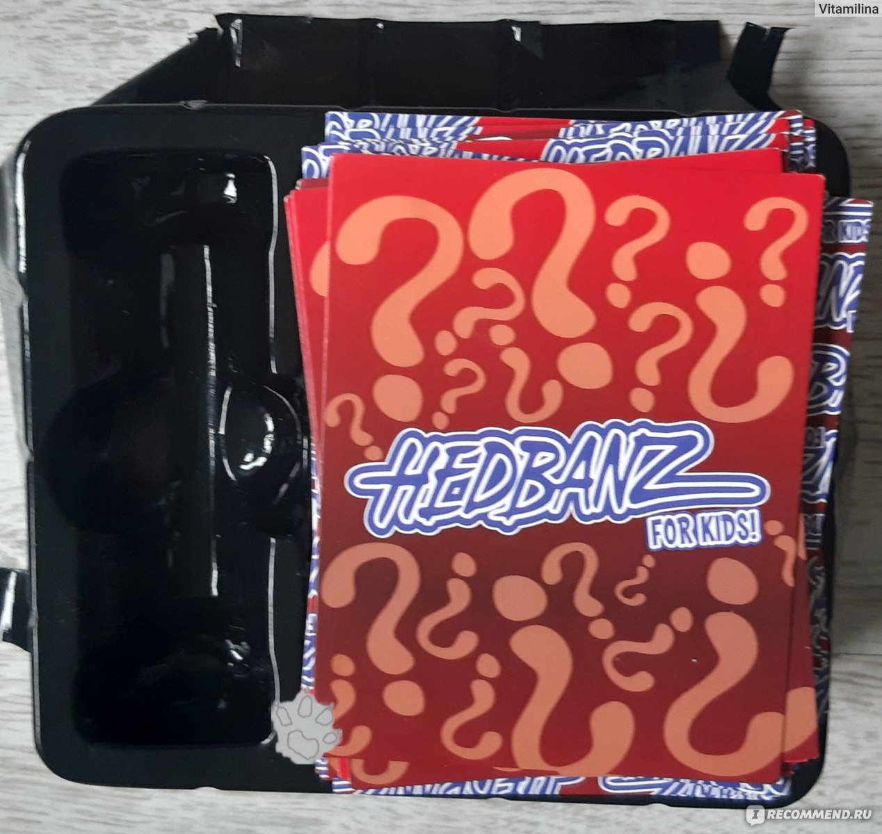 HEDBANZ The Quick Question Game of 