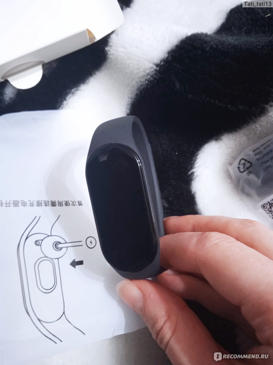 Фитнес-браслет Xiaomi Mi Smart Band 7 - «Мой первый фитнес-браслет  китайской версии. Куча наворотов, а носить невозможно, но я нашла решение,  если тоже давит девайс - делюсь способом как это можно исправить!» |