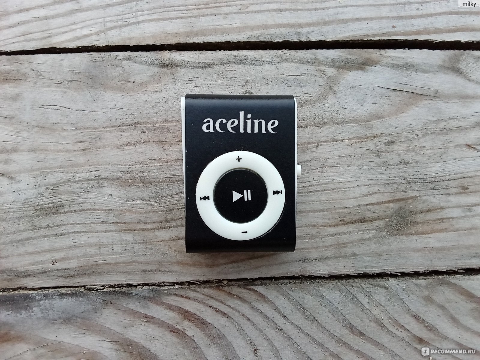 MP3-плеер Aceline I-100 Black - «Казалось, кто в 2020м году пользуется  плеерами? Маленький и простой в использовании прибор, который даст  насладится любимой музыкой⭐️ Но без минусов не обошлось» | отзывы