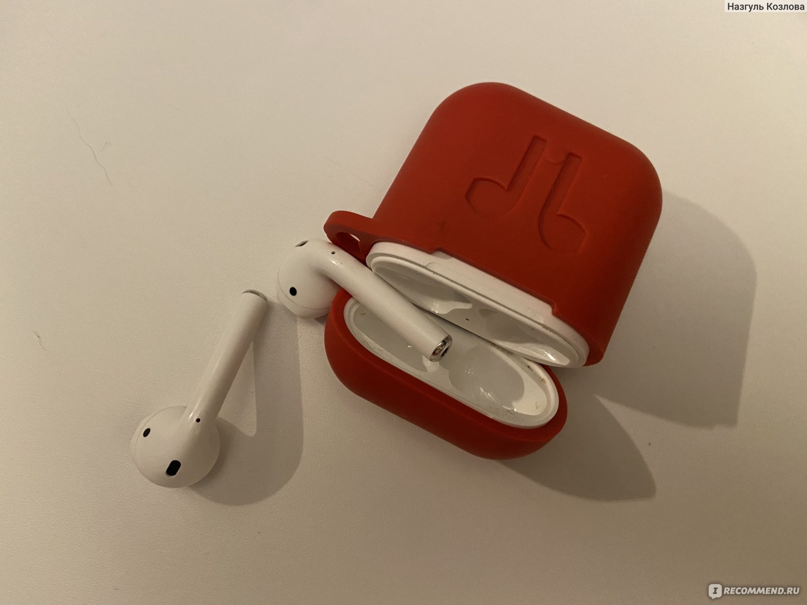 Беспроводные наушники Apple AirPods - «Два года использования, время  сделать выводы.» | отзывы