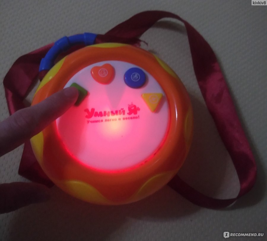 Развивающая сенсорная игрушка с цветными кнопками от Fat Brain Toys