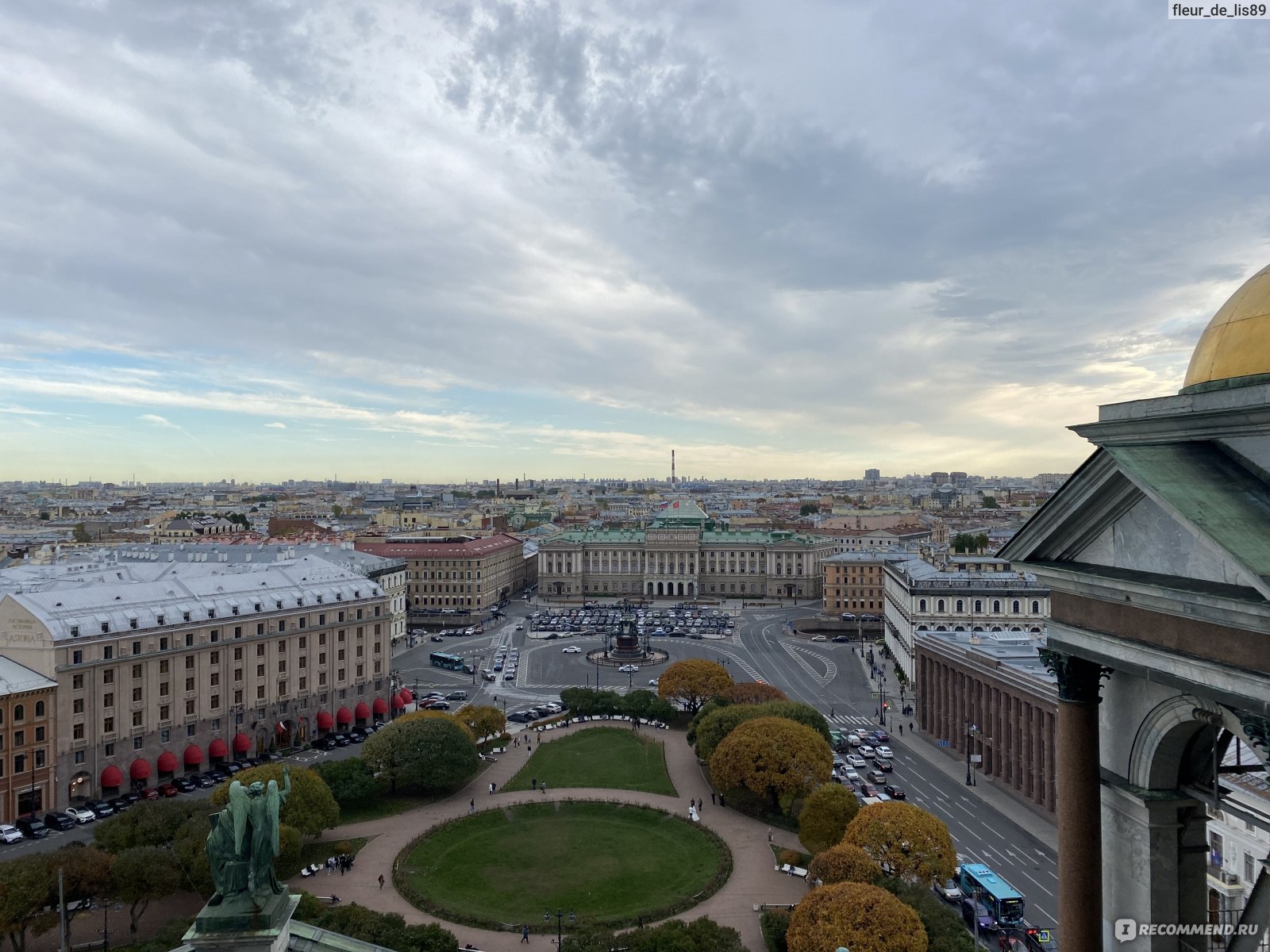 Колоннада исаакиевская площадь 4 фото. Колоннада Исаакиевского собора. Экскурсия на колоннаду Исаакиевского собора в Санкт-Петербурге. Исаакиевская колоннада высота.