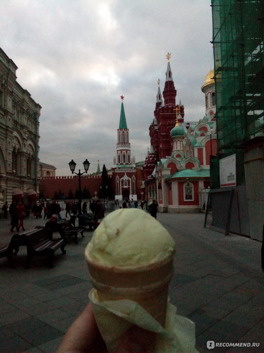 ГУМ-мороженое. ул.Никольская. Красная Площадь. Москва