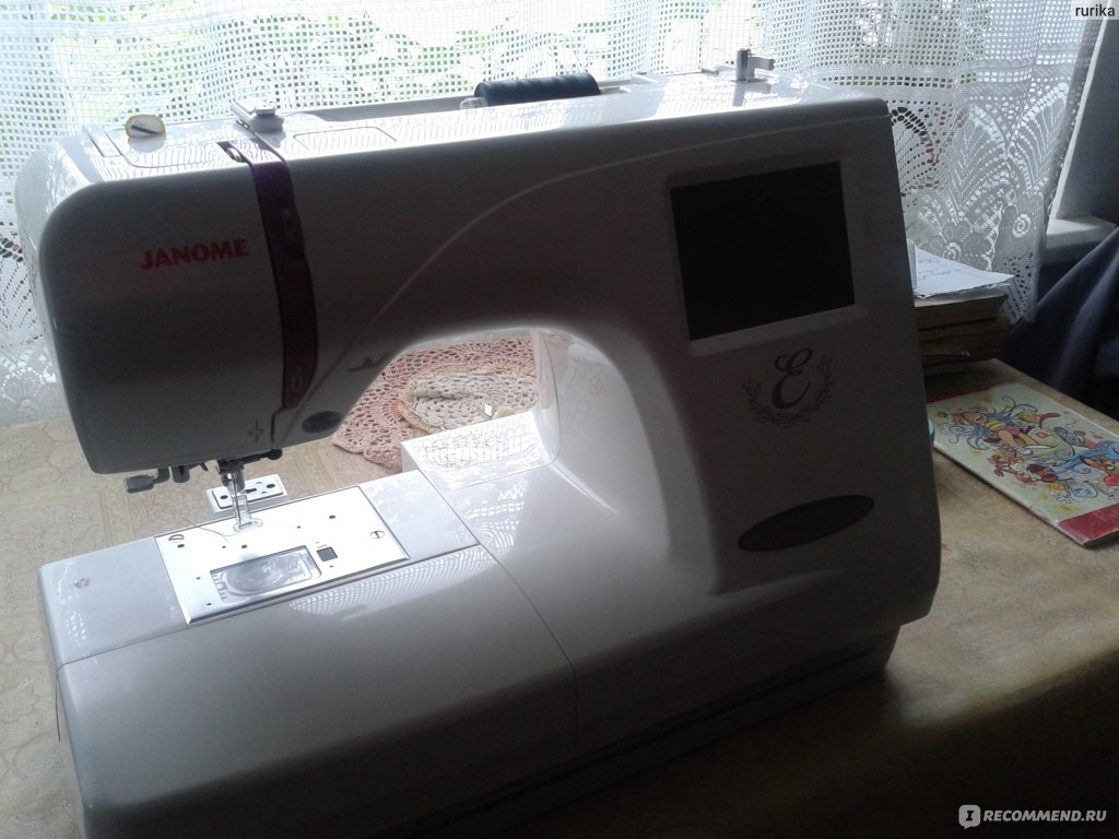 Швейно-вышивальная машина Janome Memory Craft 11000 (ES)